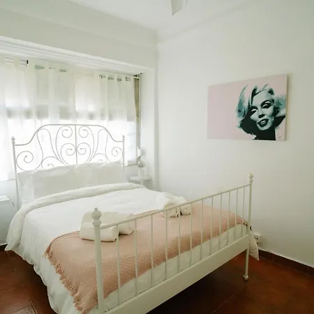 Апартаменты Alameda &